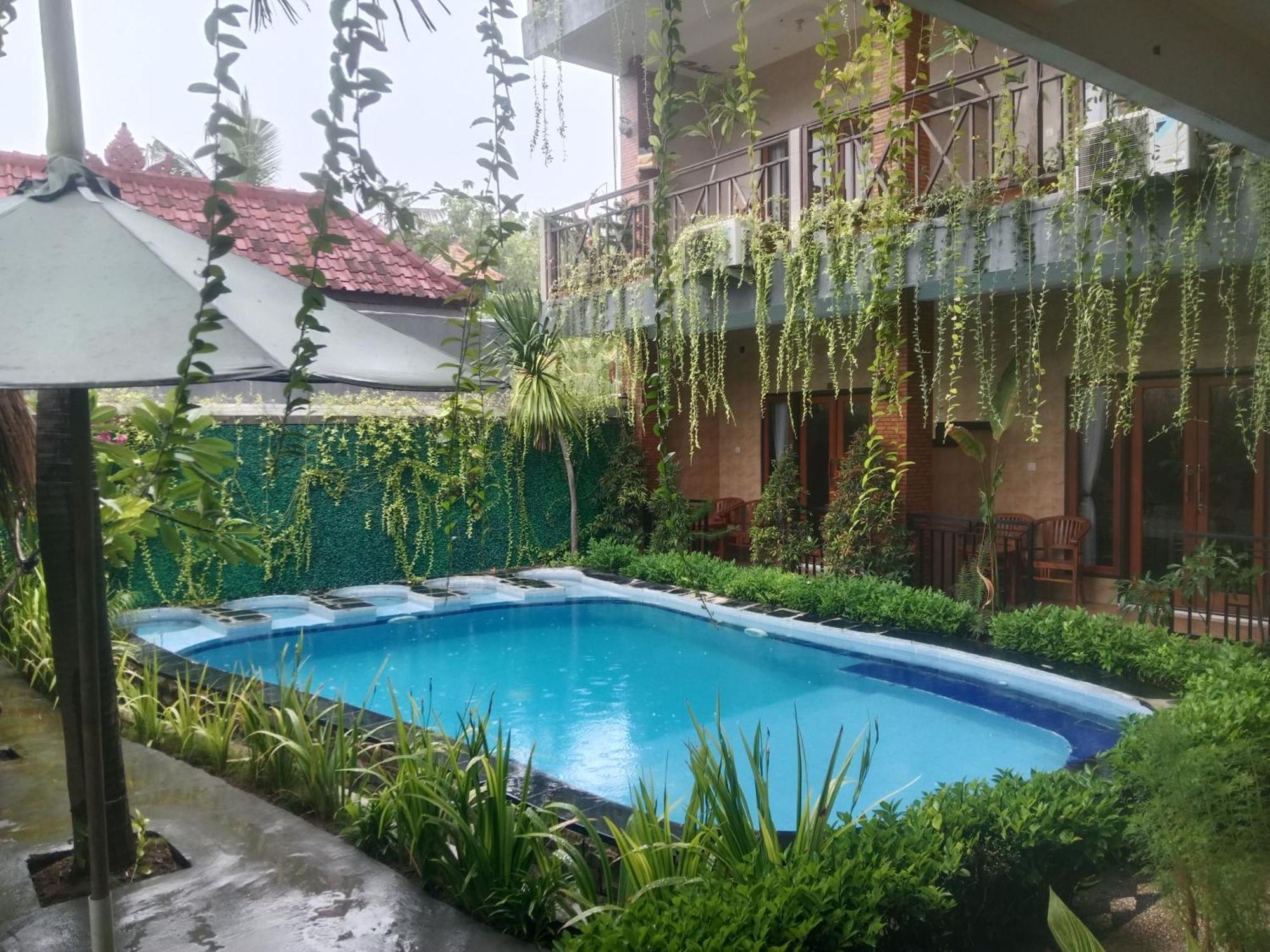Grace Paradise Guest House Нуса Лембонган Екстериор снимка
